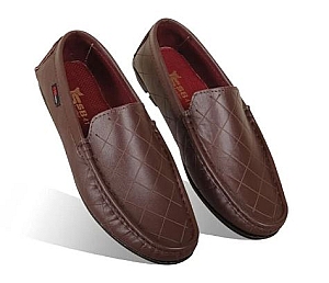 Laser Cut Design Leather Loafer